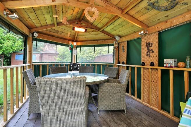Garden Hut