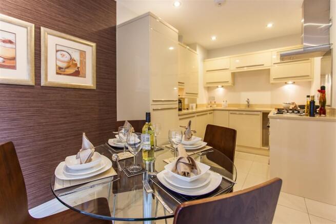 Kitchen/Dining Area