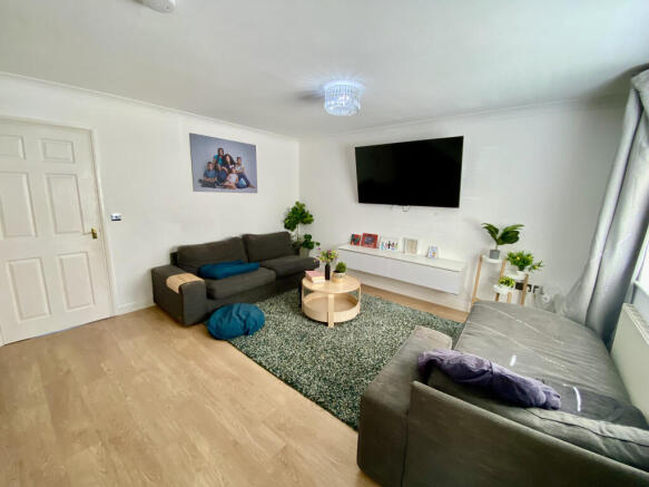 kings lounge 1