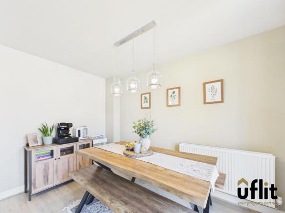 4 bed Detached for sale Image 12