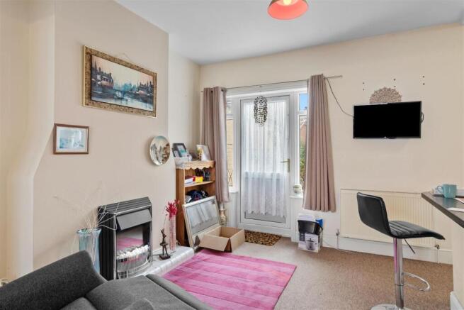3 bed Terraced for sale Image 7