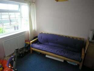 BEDROOM 2: