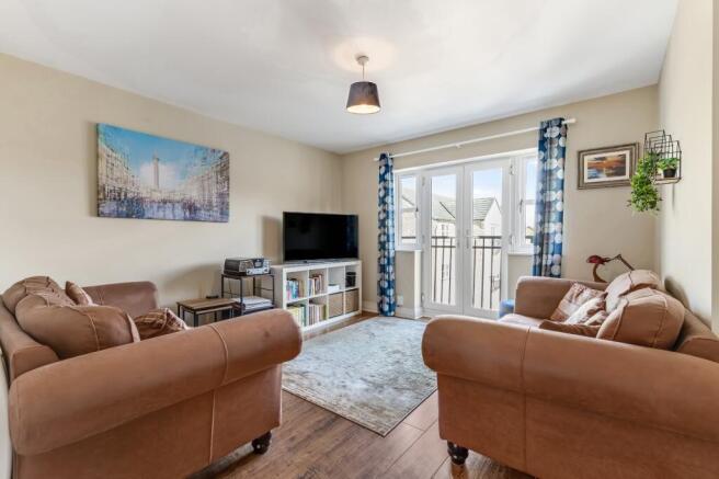 2 bed Flat for sale Image 5