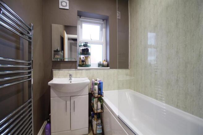 Bathroom.jpg