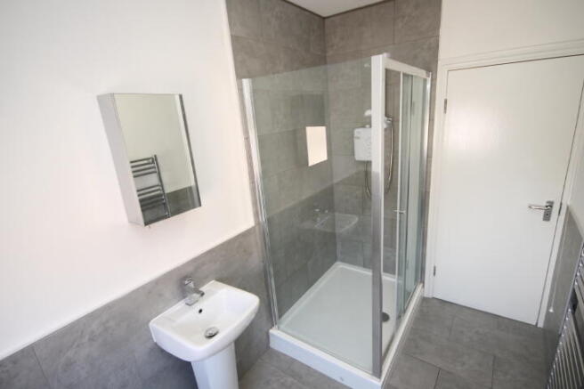 5 bed Terraced to rent Image 10