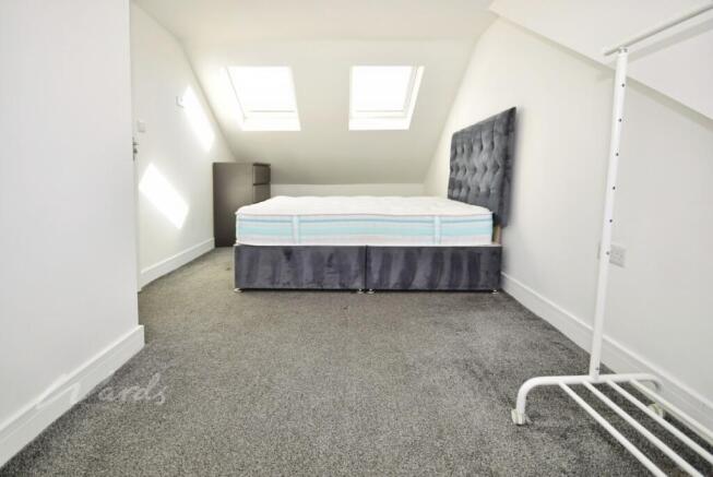 grange bed 1 
