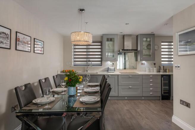 Dining Area & Kitchen_Harbour Cottage, 8 Oxford Street, Dartmouth
