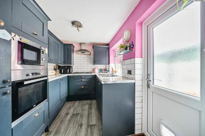 Kitchen (2)