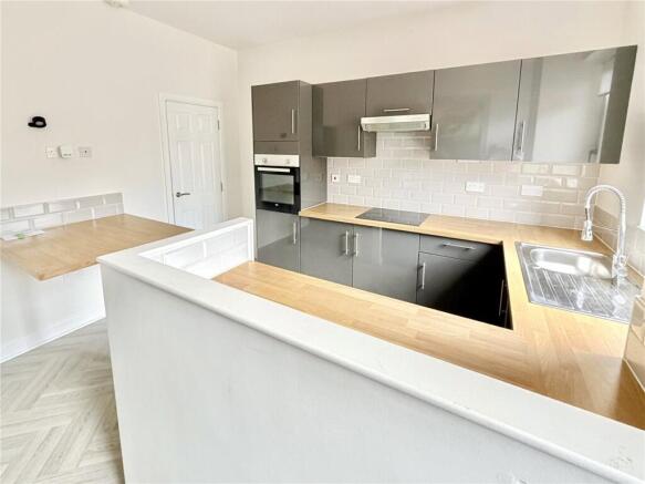4 bed Terraced for sale Image 6