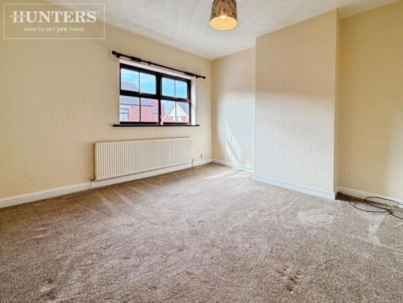 2 bed Terraced to rent Image 8