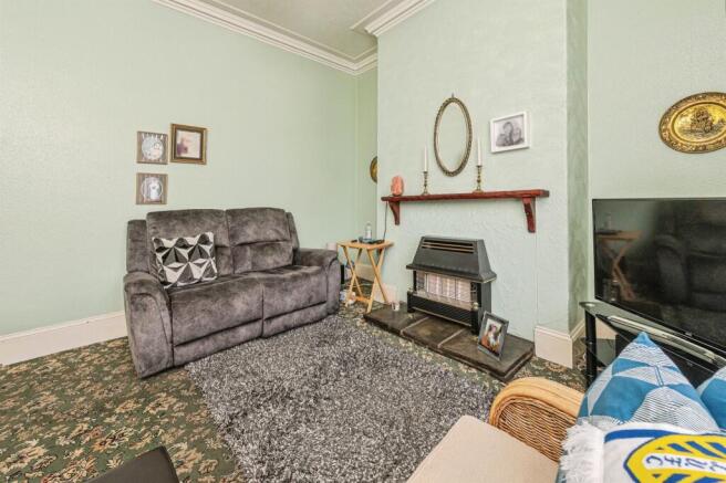 2 bed Terraced for sale Image 5