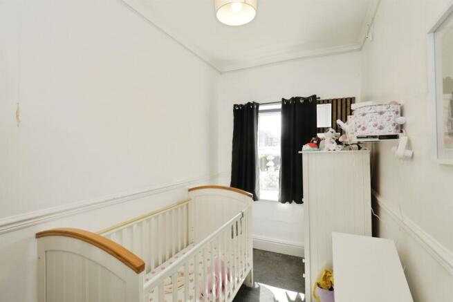 2 bed Terraced for sale Image 8