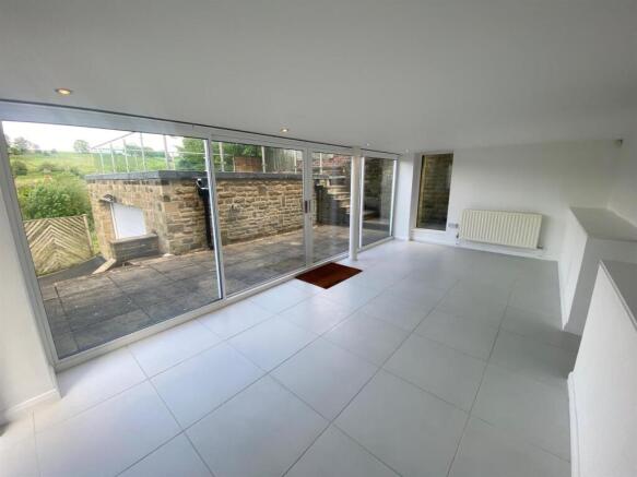 4 bed Detached to rent Image 12