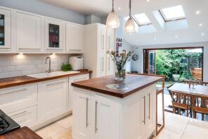 127a, Kennington Lane, London SE11 4HQ