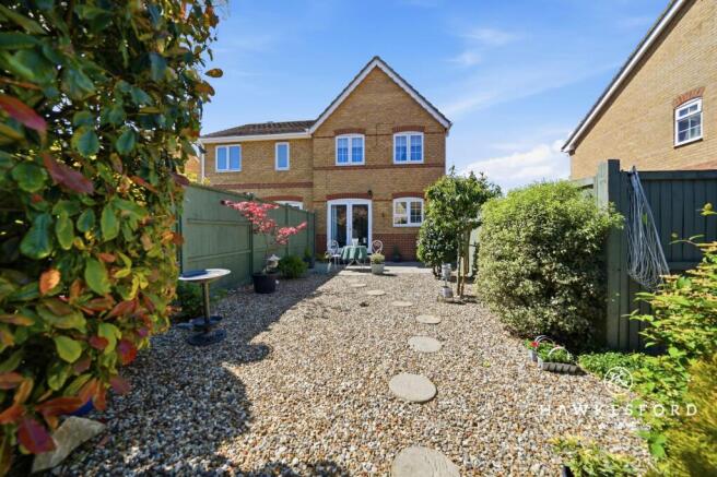 Yeates Drive, Kemsley - Garden