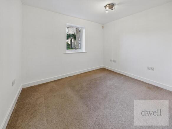 2 bed Flat for sale Image 11