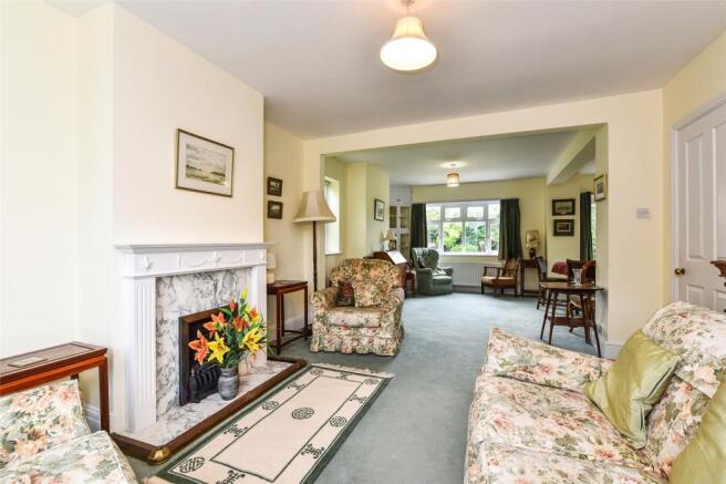 Sitting/Dining Room