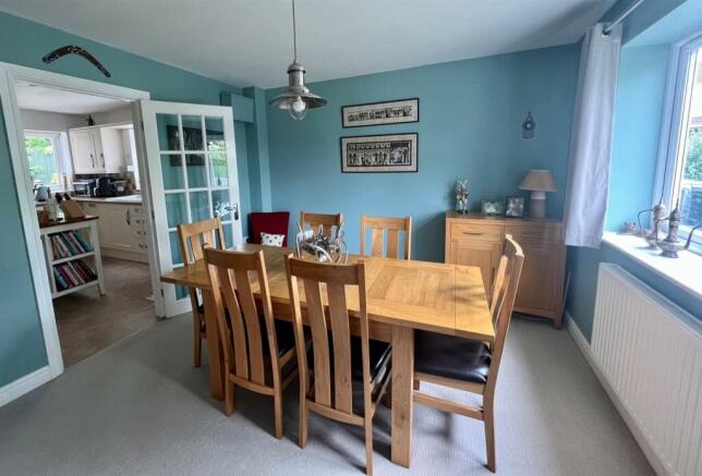 Dining Room.jpg