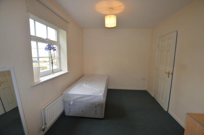 2 bed Apartment to rent Image 7