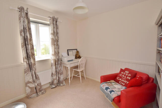 BEDROOM 4