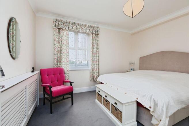 2 bed Apartment for sale Image 10