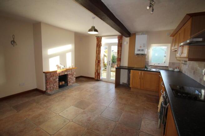Kitchen (e)
