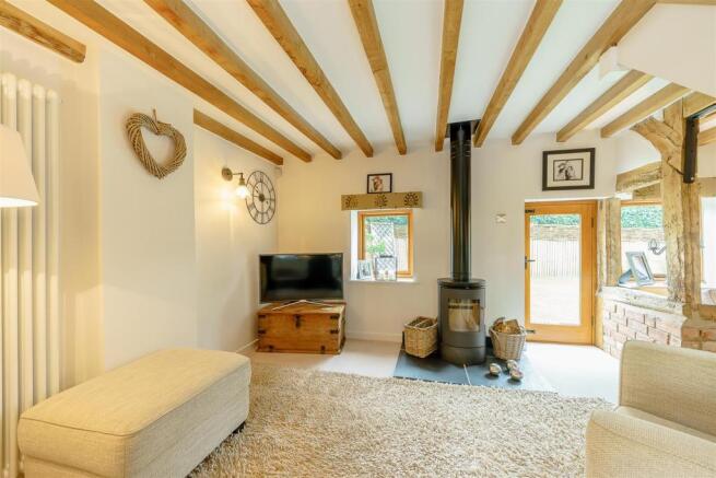 8347892-interior05.jpg