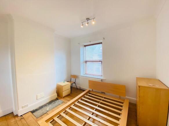 3 bed Terraced to rent Image 7