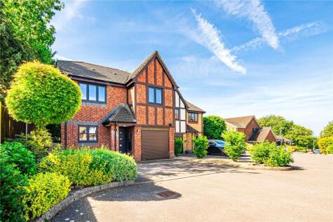 Walnut Grove, Hemel Hempstead, Hertfordshire, HP2