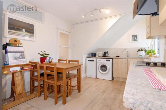 kitchen1.jpeg