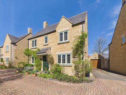 Whittle Close, Upper Rissington