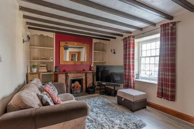 SITTING ROOM