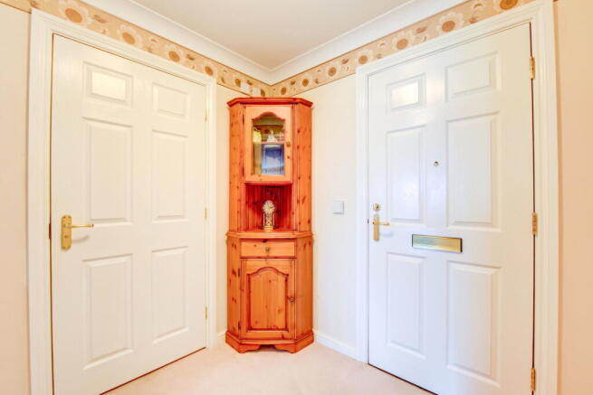 1 bed Apartment for sale Image 7