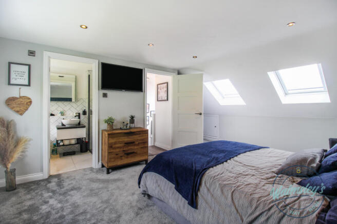 Loft bedroom & ensuite