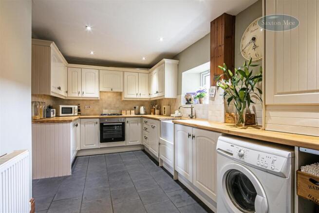 4 bed Barn Conversion for sale Image 10
