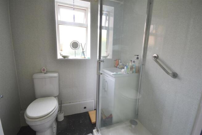 2 bed Semi-Detached Bungalow for sale Image 8