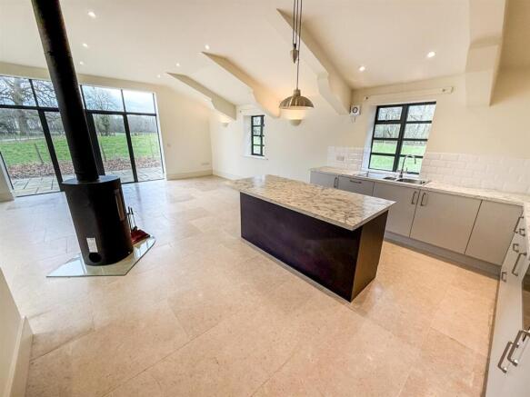 Open Plan Living/Dining/Kitchen