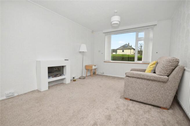 3 bed Semi-Detached for sale Image 4
