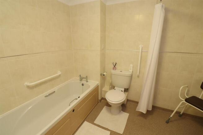 Bath / Shower Room