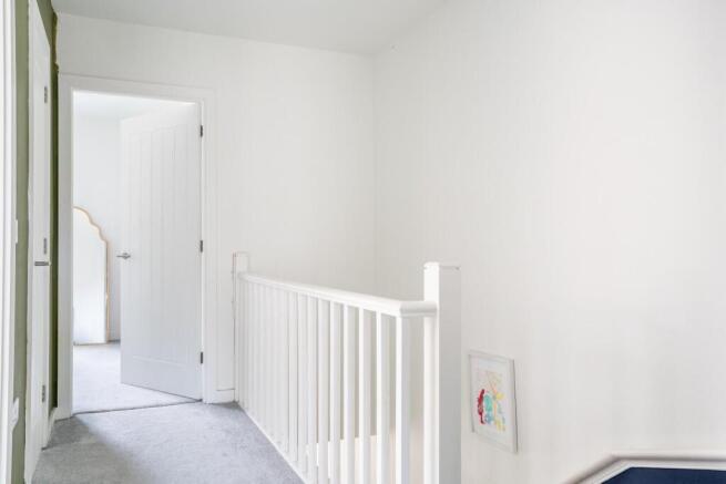 3 bed Semi-Detached for sale Image 6