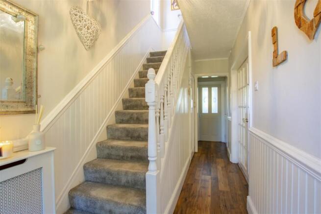 Hallway_DSC0965-HDR copy.jpg