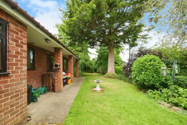 4 bed Detached for sale Image 4