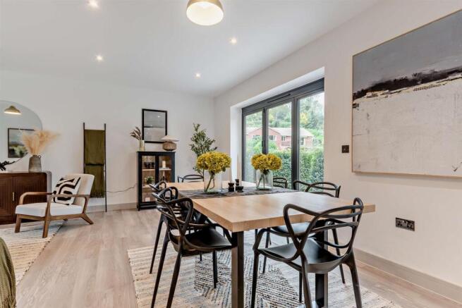 8666511-interior16-800.jpg