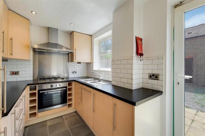 Kitchen: