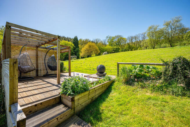 Open fronted summer house