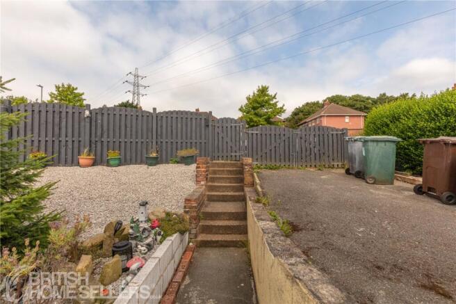 3 bed Semi-Detached for sale Image 11