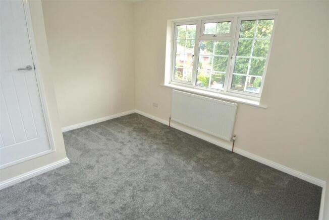 Bedroom 1.JPG