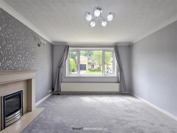 5 bed Detached for sale Image 5