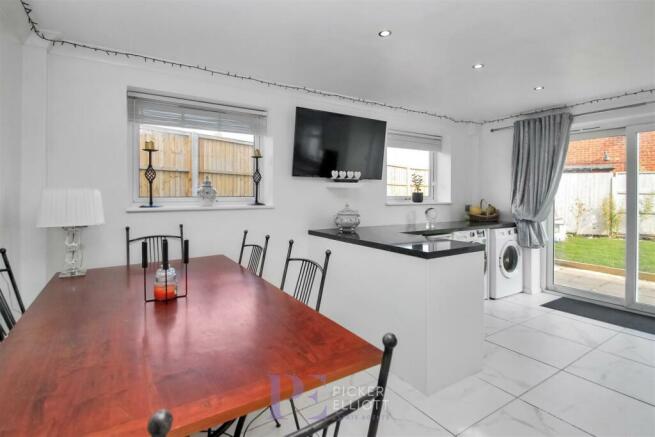 Open Plan Living Kitchen/Dining Room