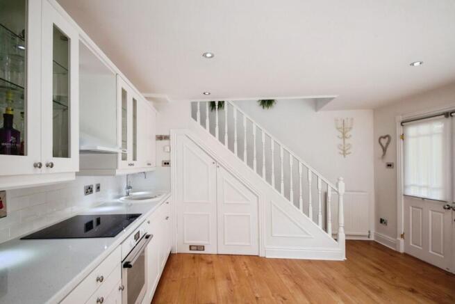 1 bed Mews for sale Image 6
